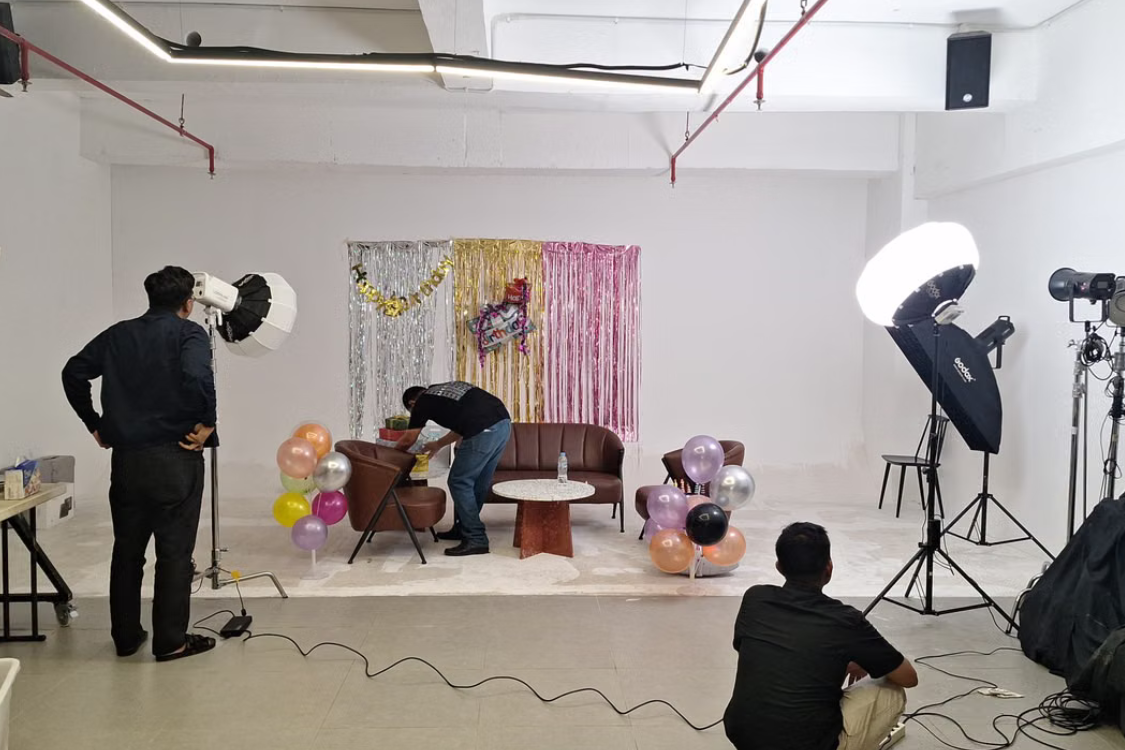 Behind the scenes photo studio setup